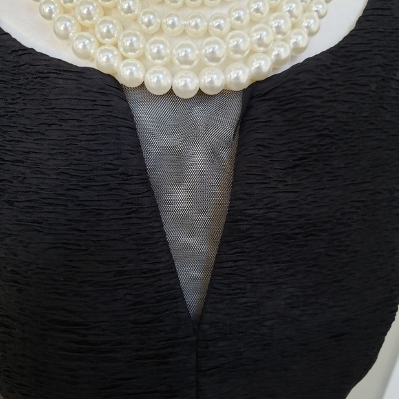 Dress - Picture 1 of 4